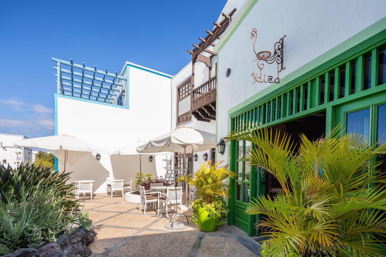 Hotel Livvo Volcan Lanzarote Плайя-Бланка Екстер'єр фото