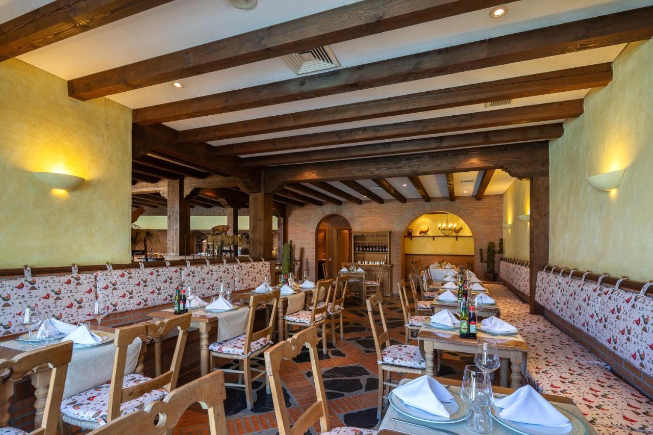 Hotel Livvo Volcan Lanzarote Плайя-Бланка Екстер'єр фото