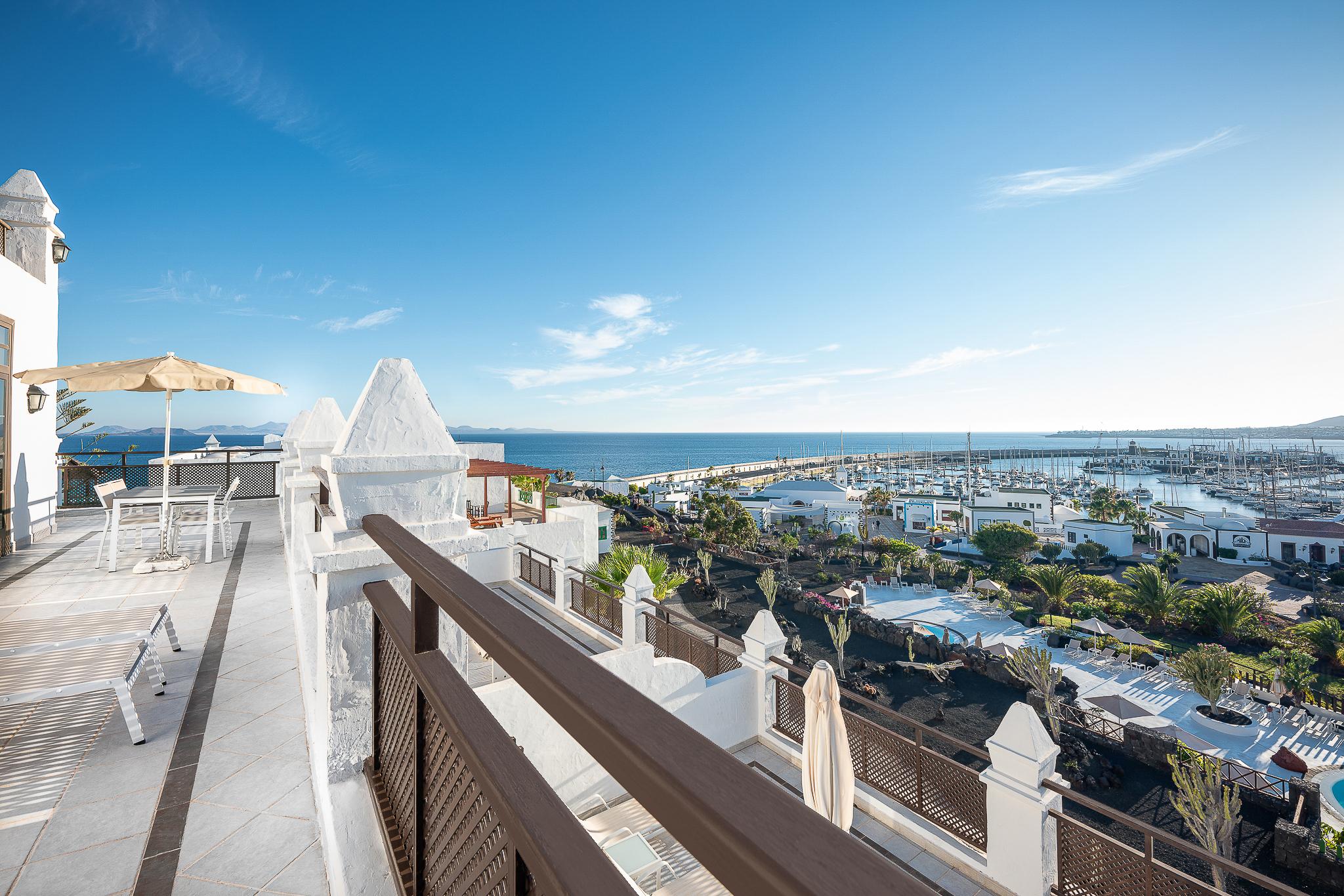 Hotel Livvo Volcan Lanzarote Плайя-Бланка Екстер'єр фото