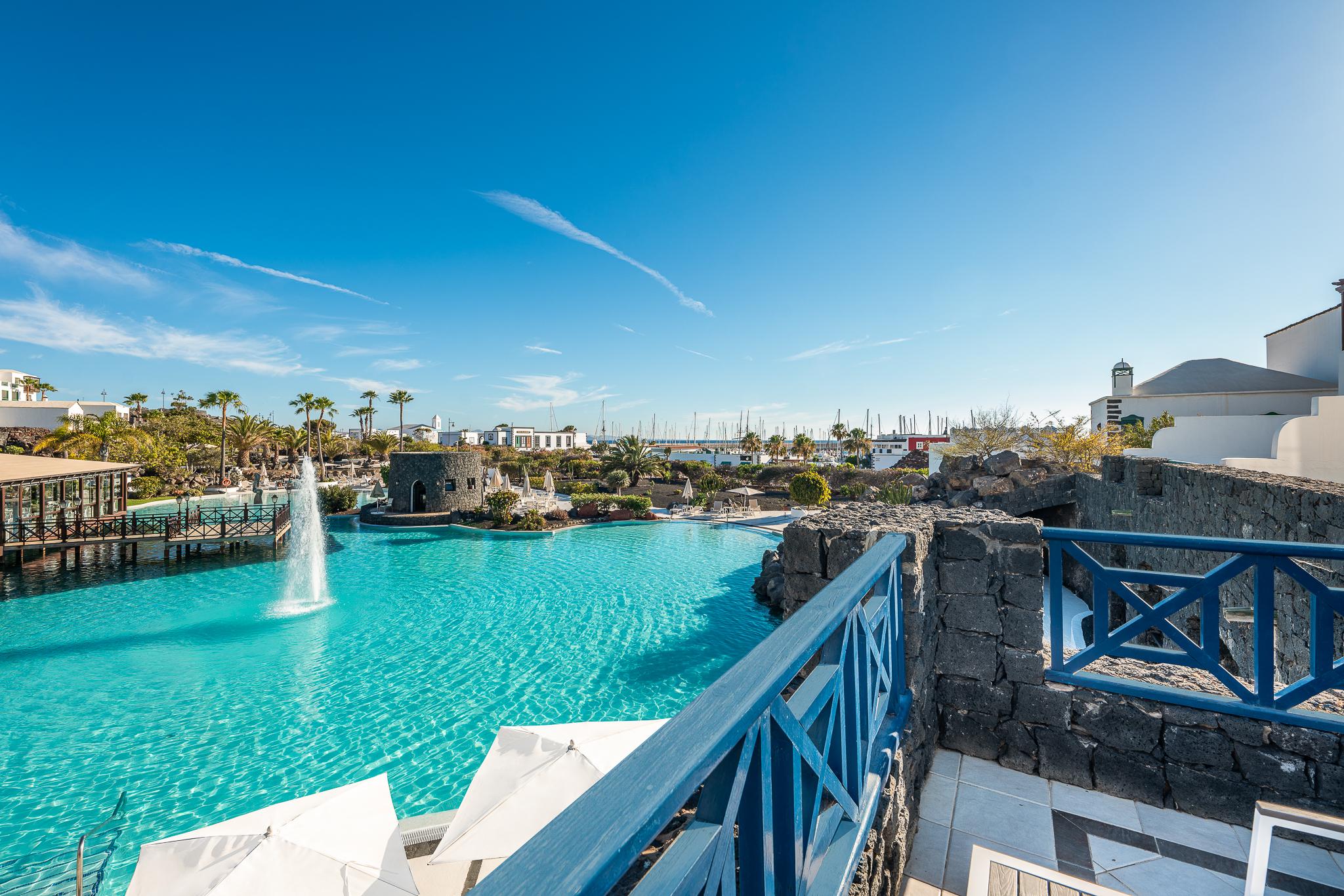 Hotel Livvo Volcan Lanzarote Плайя-Бланка Екстер'єр фото