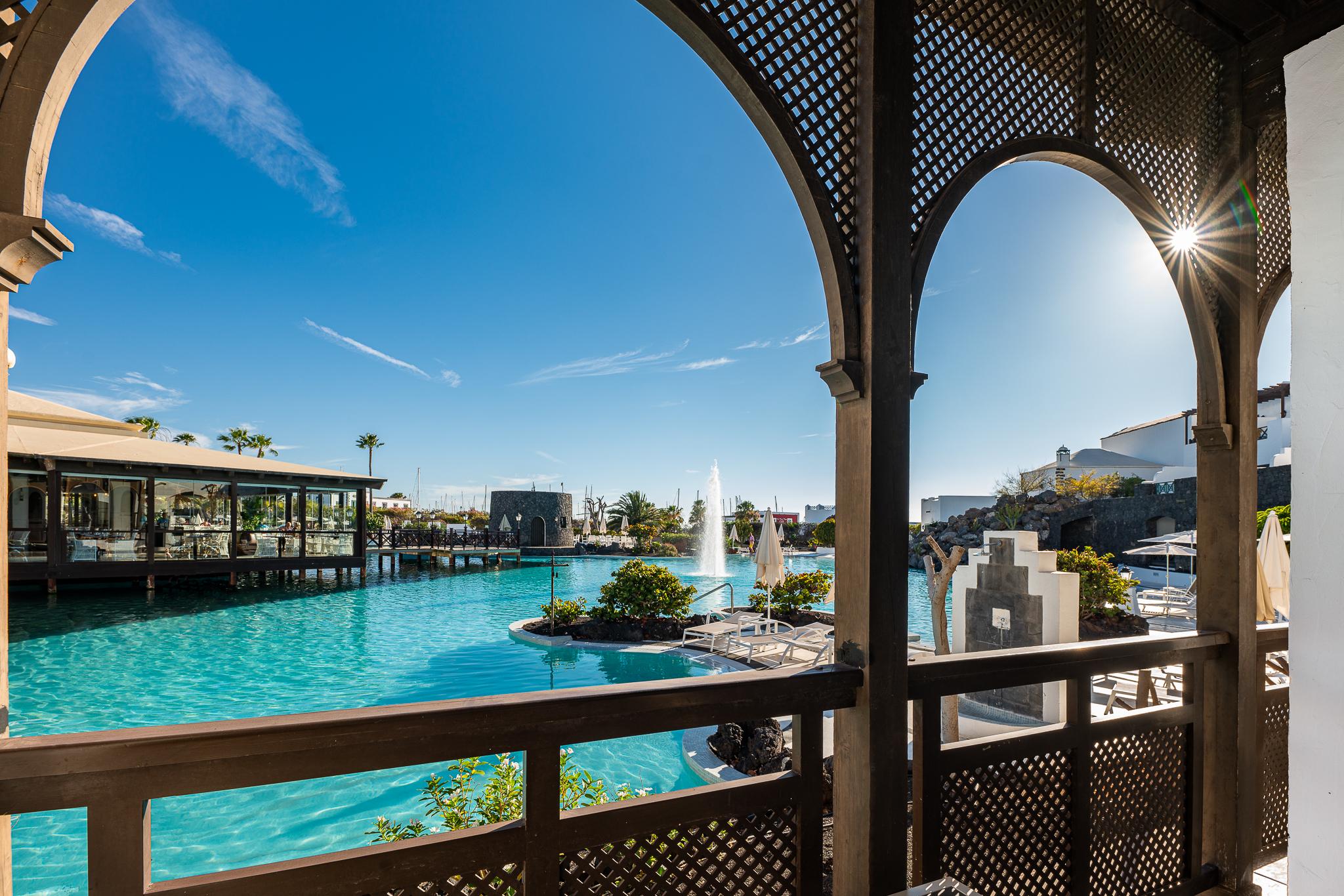 Hotel Livvo Volcan Lanzarote Плайя-Бланка Екстер'єр фото
