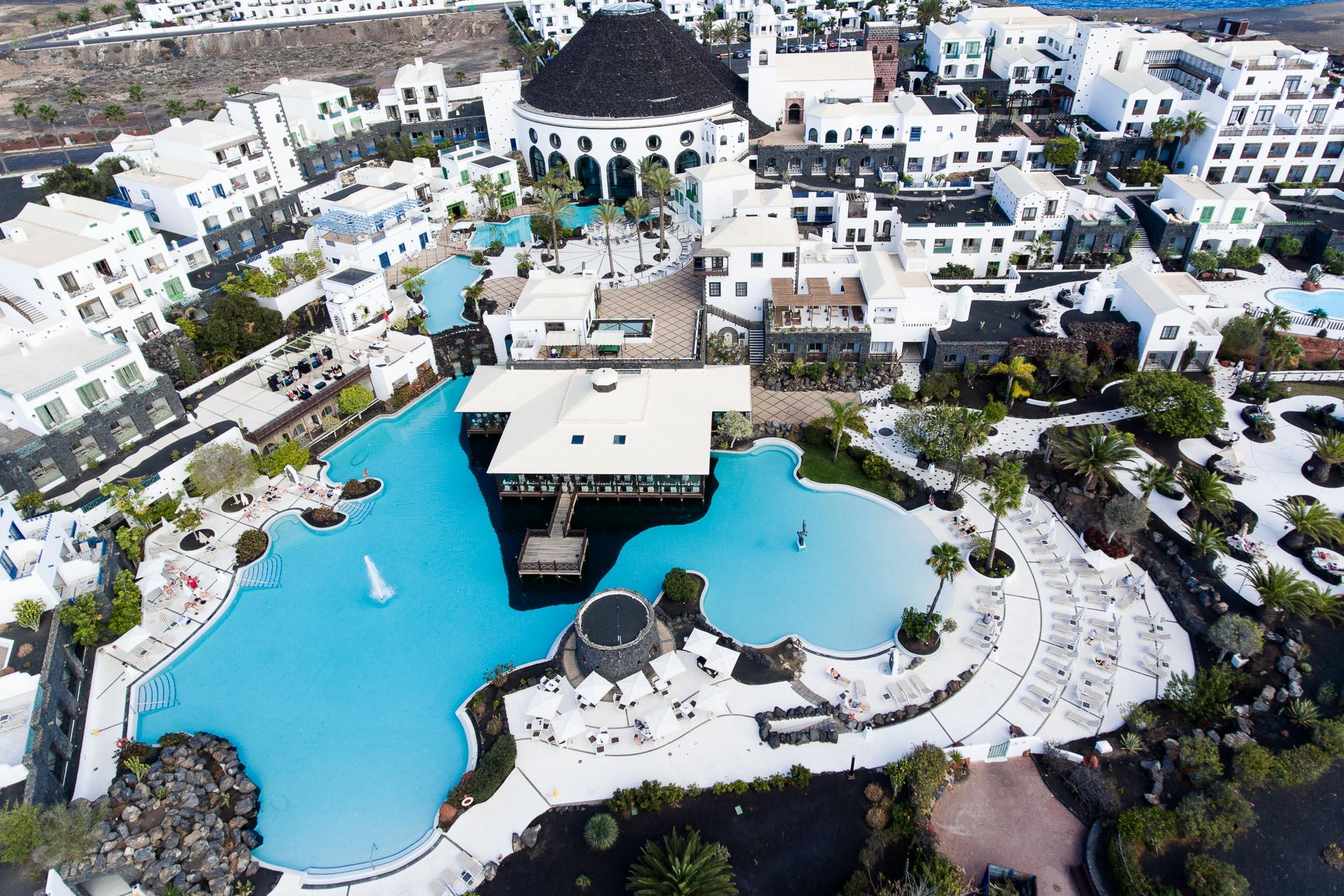 Hotel Livvo Volcan Lanzarote Плайя-Бланка Екстер'єр фото
