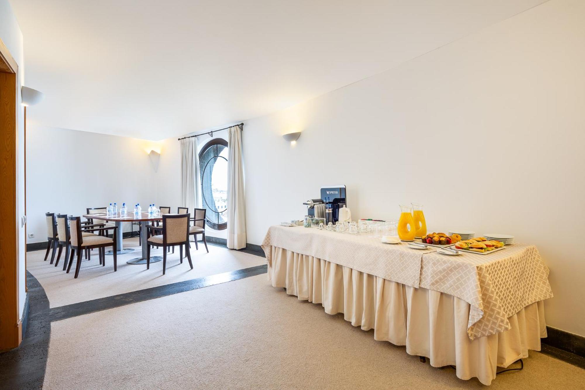 Hotel Livvo Volcan Lanzarote Плайя-Бланка Екстер'єр фото