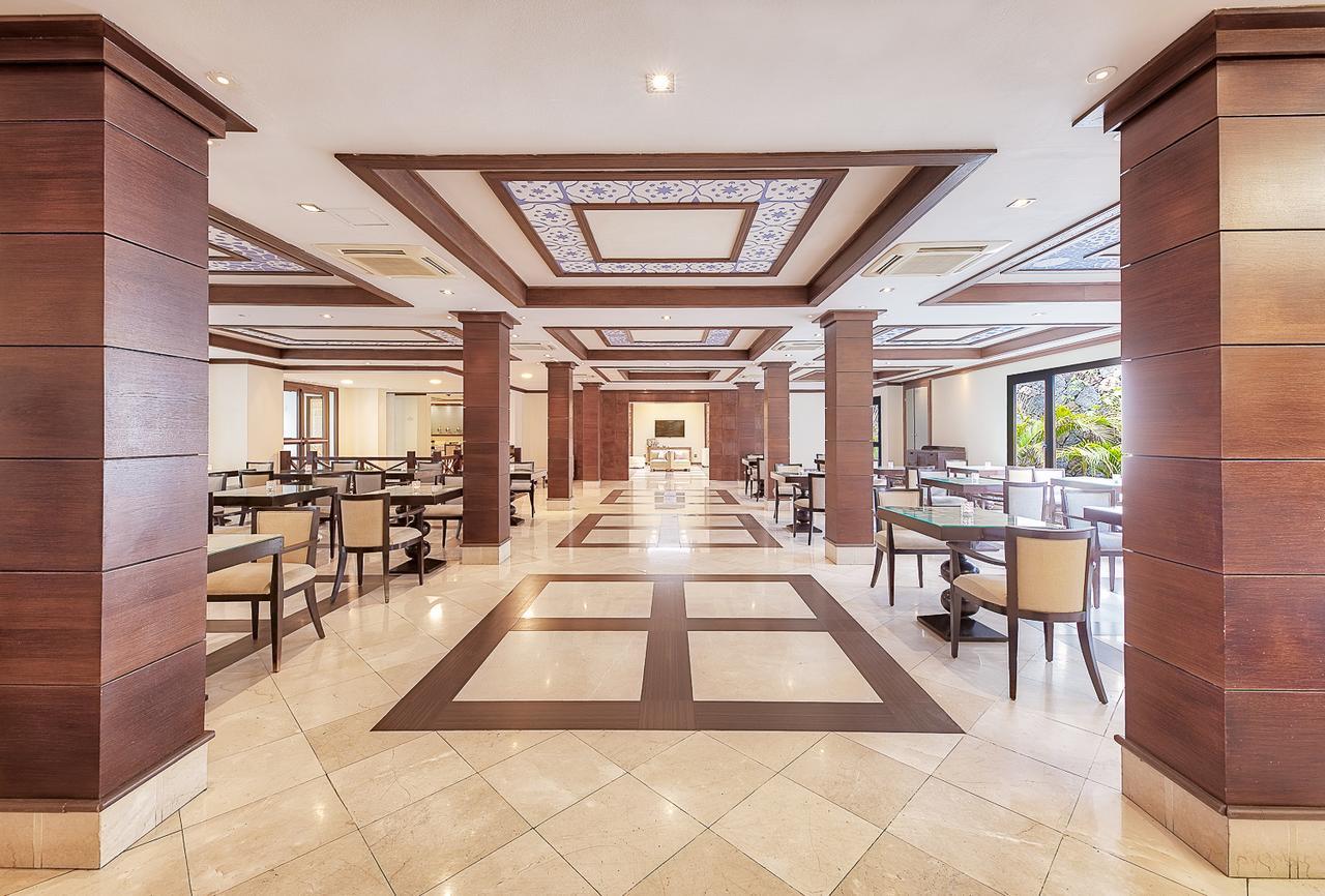 Hotel Livvo Volcan Lanzarote Плайя-Бланка Екстер'єр фото