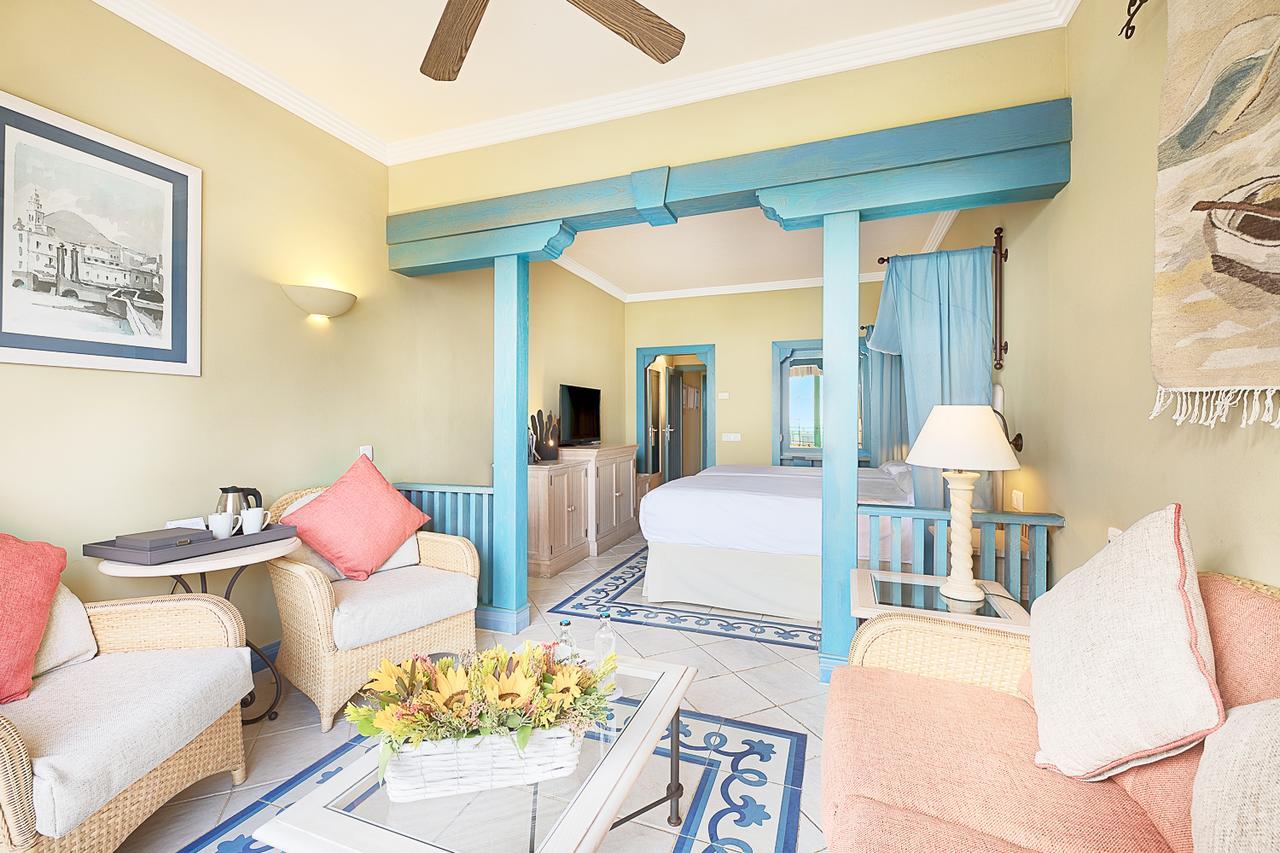 Hotel Livvo Volcan Lanzarote Плайя-Бланка Номер фото